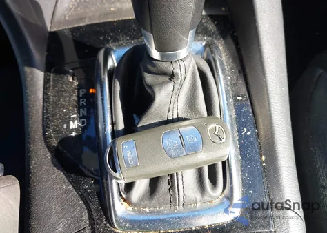 2015 Mazda Mazda3 I Sport из США, поврежденный, VIN JM1BM1K75F1246977